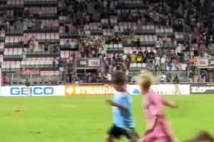 1平4负，拜仁近5次欧冠对阵卫冕冠军未尝胜绩（欧冠近5战卫冕冠军，拜仁1平4负仍无胜）