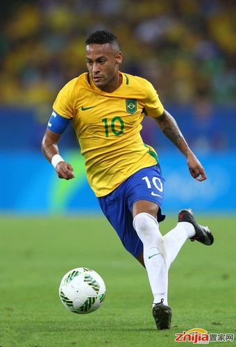 图片报：尤文和费内巴切想冬窗签磁卡，但球员不考虑提前离队（图片报：尤文、费内巴切欲冬窗引进磁卡，但球员无意提前离队）