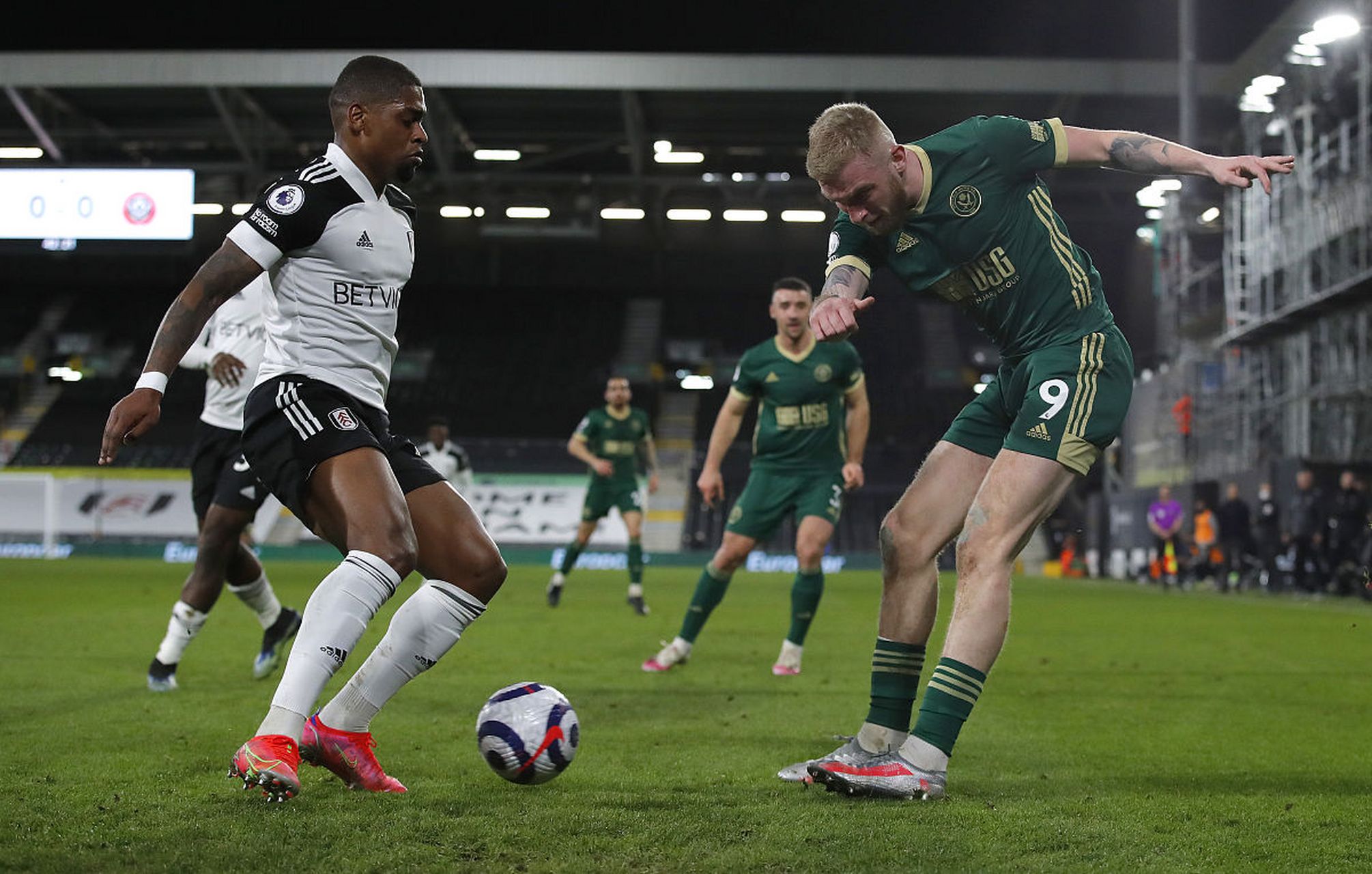 中足联颁奖：辽宁铁人外援姆本扎当选中甲赛季最佳球员（中足联年度颁奖：辽宁铁人外援姆本扎荣膺中甲赛季最佳球员）