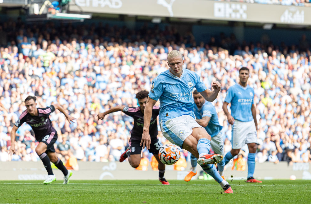 申花客战广岛三箭：吴曦领衔，米内罗、阿马杜、路易斯首发（申花客场对阵广岛三箭：吴曦率队，米内罗、阿马杜、路易斯首发出场）