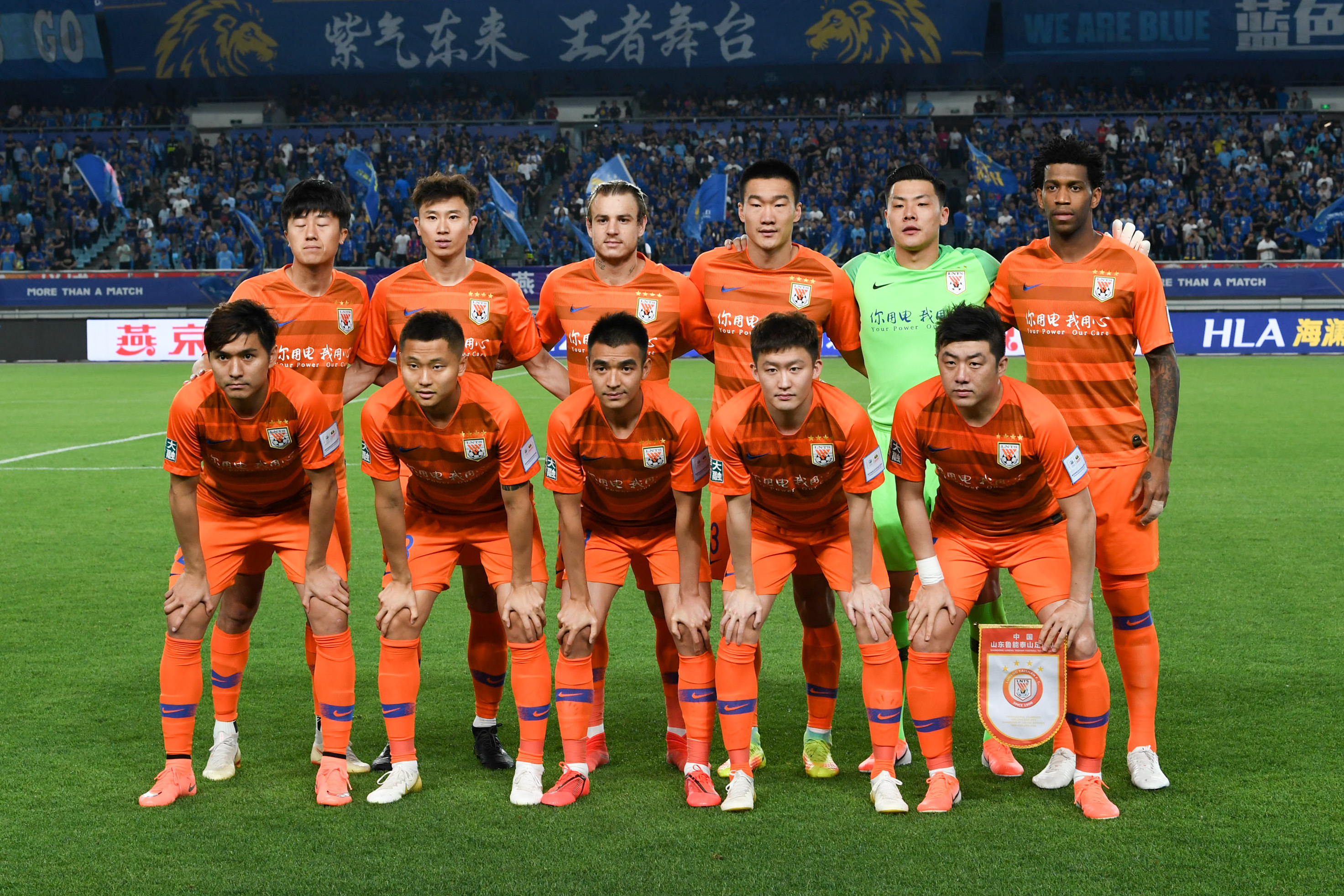 弗拉霍维奇在尤文前20场欧冠打入9球，仅次于C罗和伊瓜因（尤文欧冠前20战弗拉霍维奇轰入9球，仅逊C罗与伊瓜因）